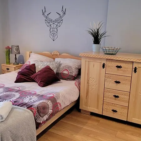 Apartment Apartament Z Widokiem Na Tatry, Budynek 